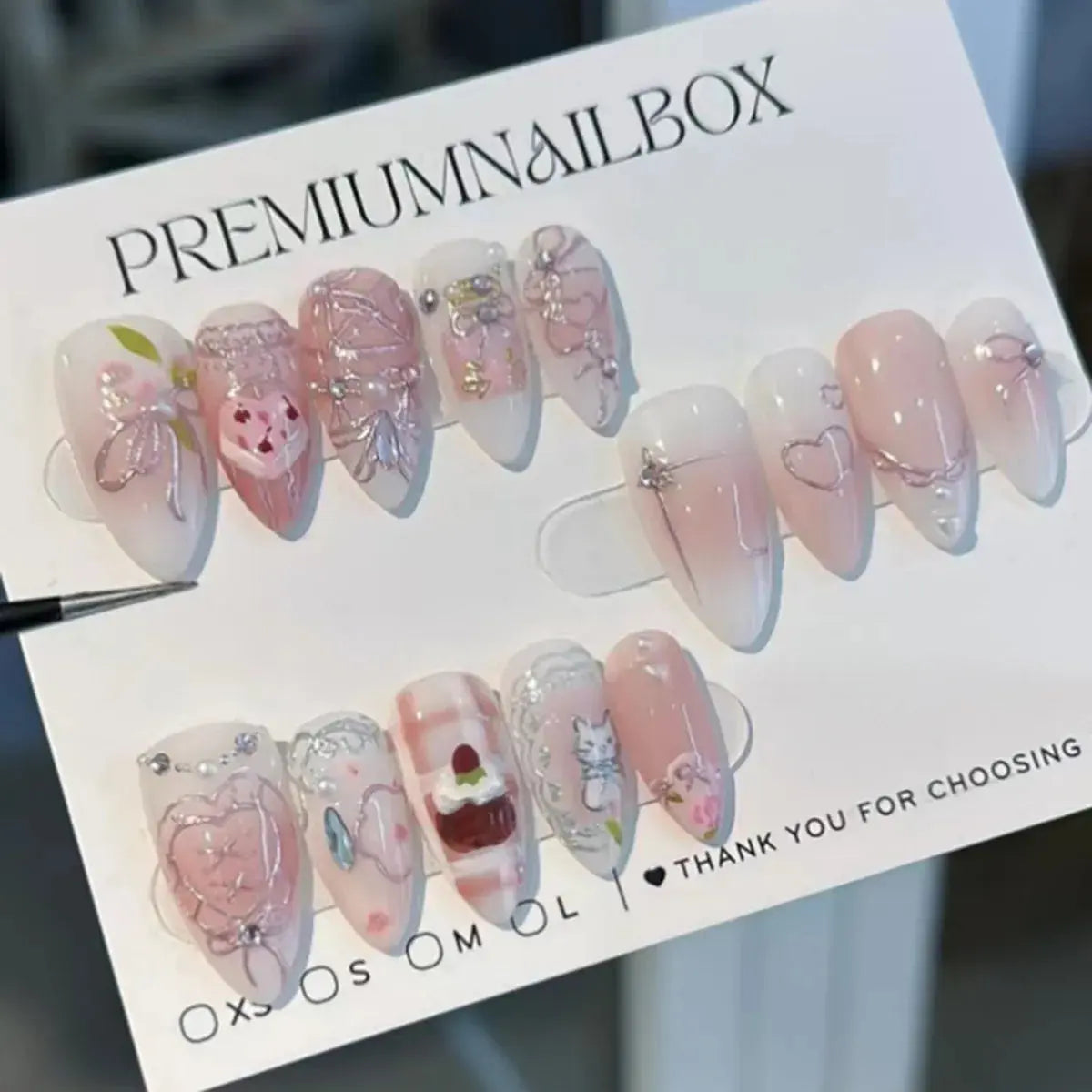 24pcs White Flower Fake Nail Tips Ins Yellow Pink Blush False Nails Wearable Full Cover European Almond Shaped Press on Nails Tech Triumph Shop