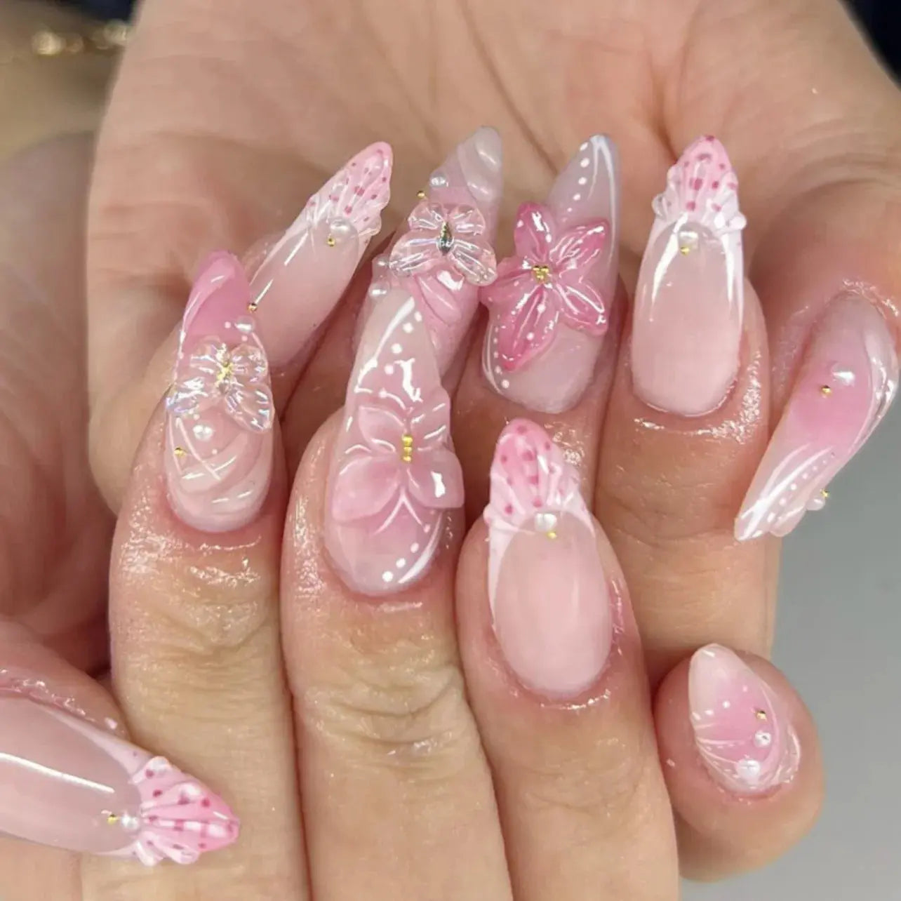 24Pcs Pink Almond False Nails Butterfly Ballet with French Design Wearable Fake Nails Simple Artificial Press on Nails Tips Art Tech Triumph Shop