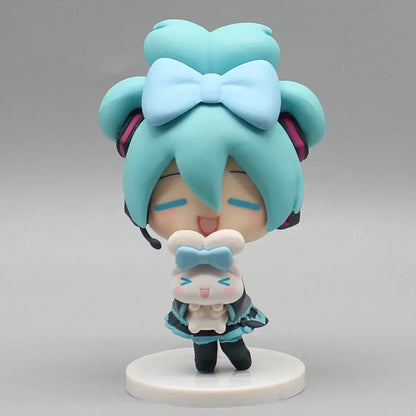 Hatsune Miku Anime Figurine Holding Cinnamoroll Bean Eyed Kawaii Tabletop Decorations Action Figures Doll Model Children ToyGift Tech Triumph Shop
